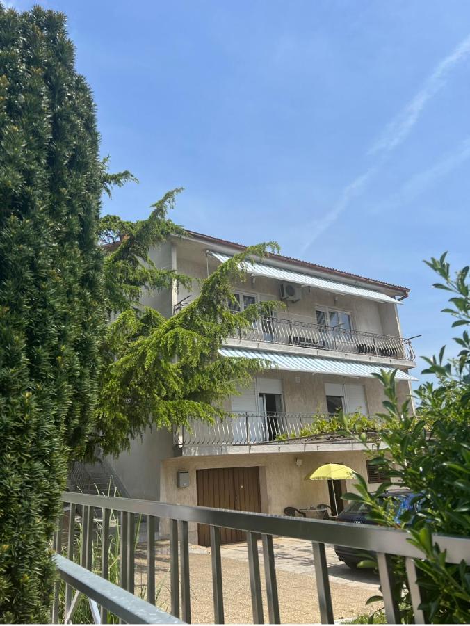 באקר Lotus Holiday Apartment In Skrljevo מראה חיצוני תמונה